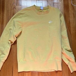 Nike yellow men’s crew